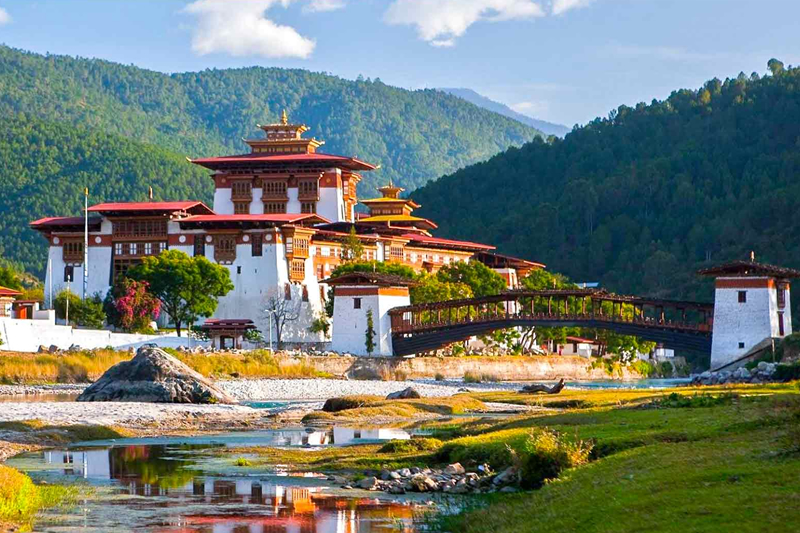 travel to bhutan from singapore